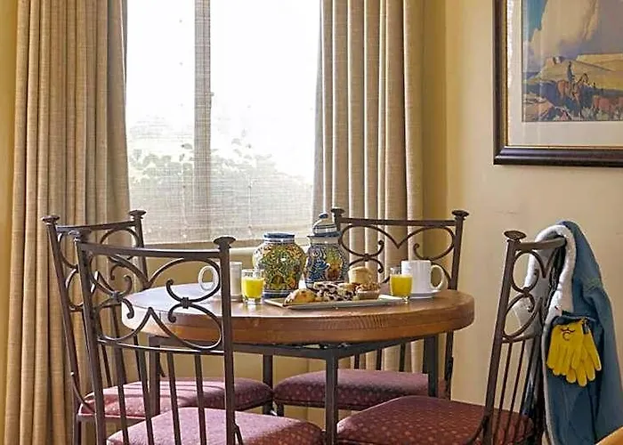 Rancho De Caballeros Resort 3*